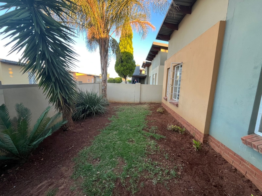 To Let 3 Bedroom Property for Rent in Waterval East North West